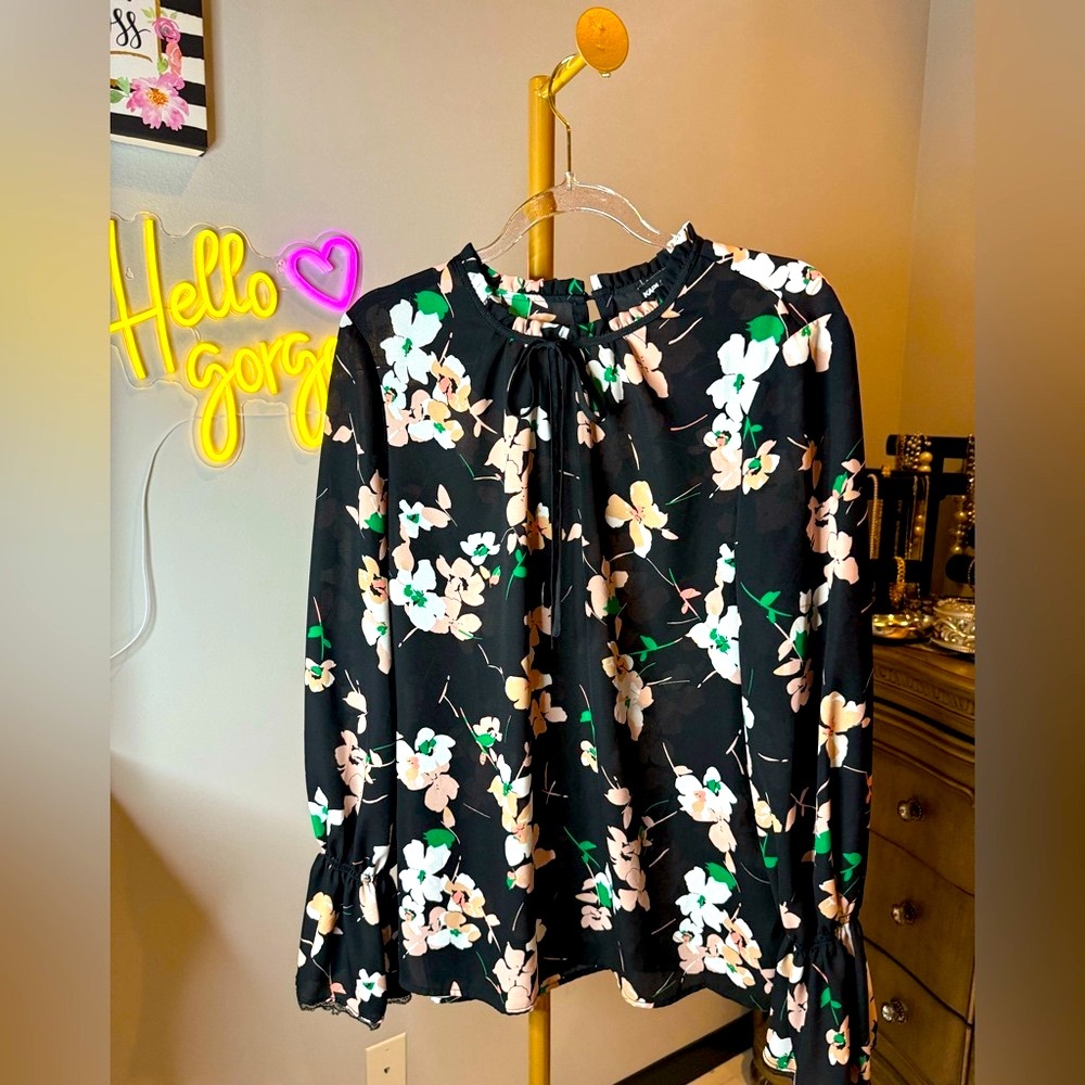 Karl Lagerfeld Black Floral Relaxed Blouse with Mandarin Collar - Picture 2 of 6